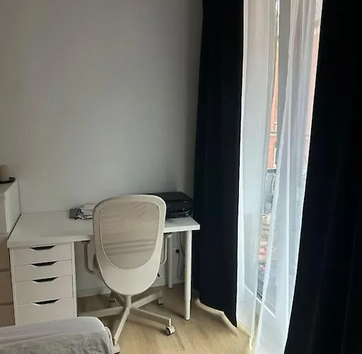 Neubauwohnung, 5 Minuten Zur Messe شقة *