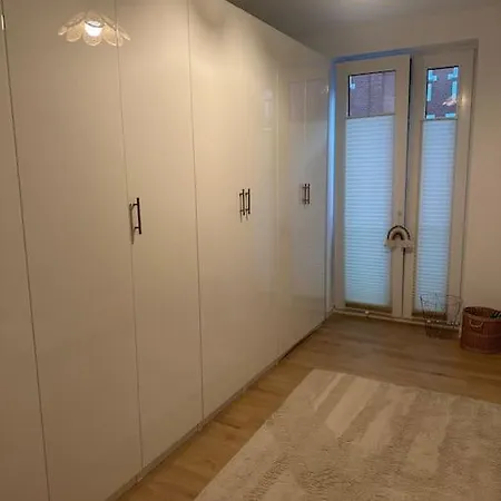 Neubauwohnung, 5 Minuten Zur Messe